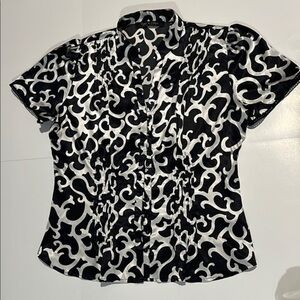 Violet & Claire Black and White Button Down Shirt with Mandarin Collar